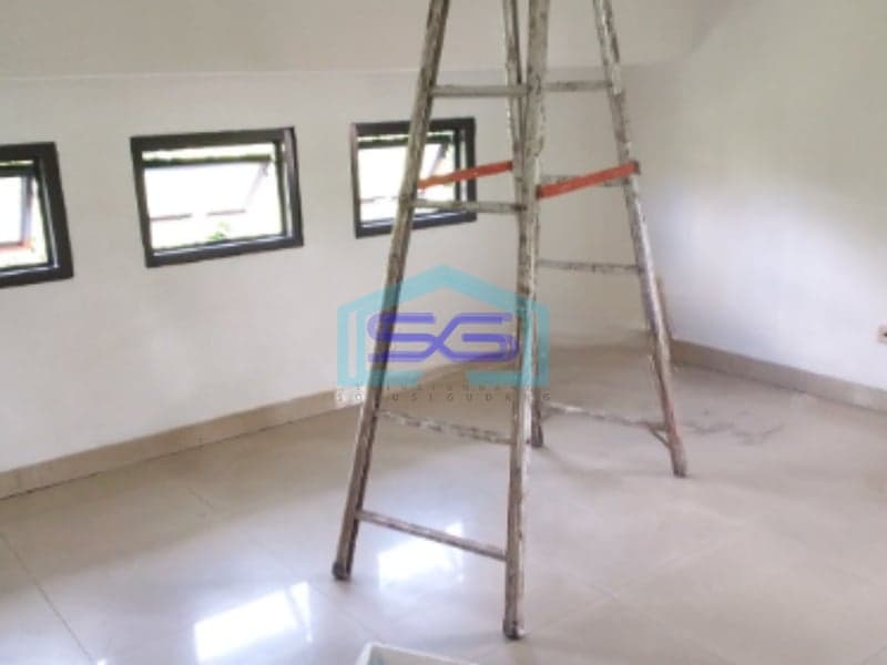 Di Sewakan Ruko 3 Lantai Di Pondok Pinang Jakarta Selatan Luas Bangunan 100 m²