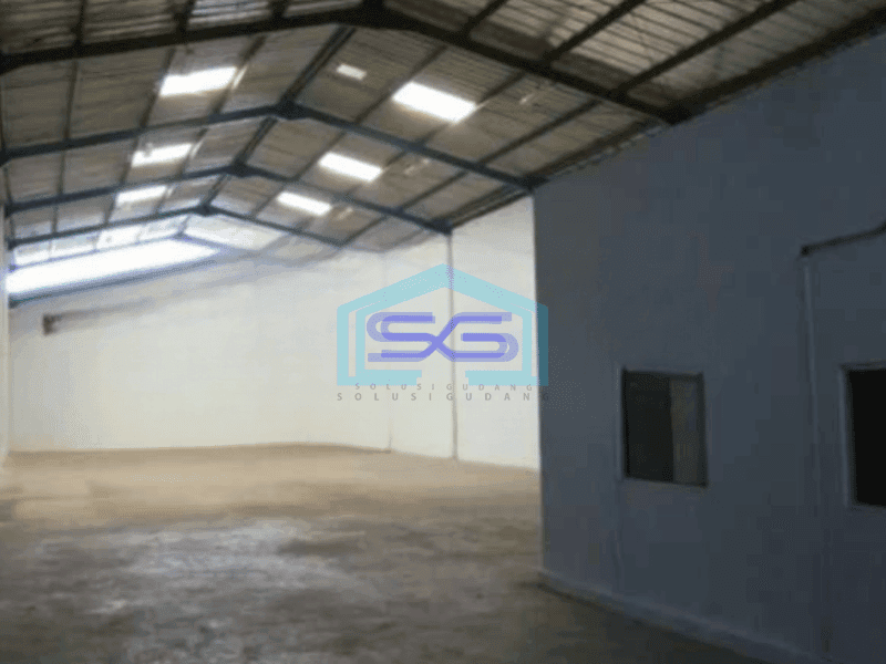 Disewakan Gudang Ada Kantor Luas Bangunan  600 m² di Gading Serpong Tangerang