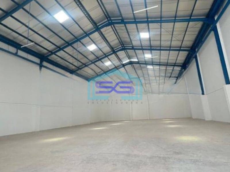 Disewakan Gudang Cipondoh. Kav Dpr.  Tangerang Luas Tanah 800 m²
