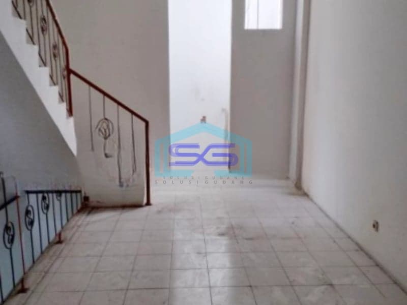 Disewakan Ruko Luas Bangunan 272 m² Lokasi Strategis di Muara Karang Jakarta Utara