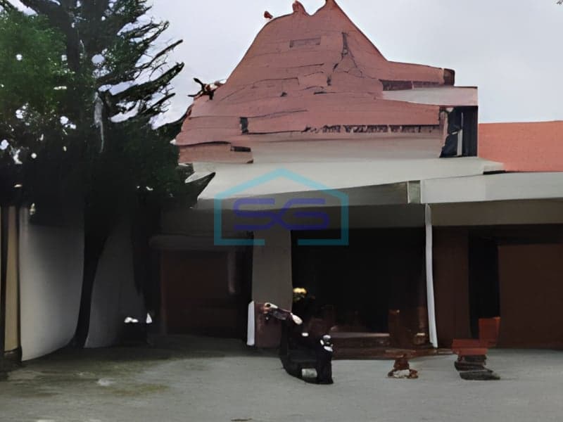 Disewakan Bangunan Cocok Untuk Kantor dan Usaha di Tengah Kota Solo LB 400m2