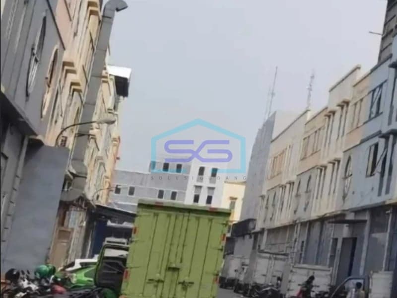 出售：位于北雅加达PIK综合工业中心占地486平方米的仓库