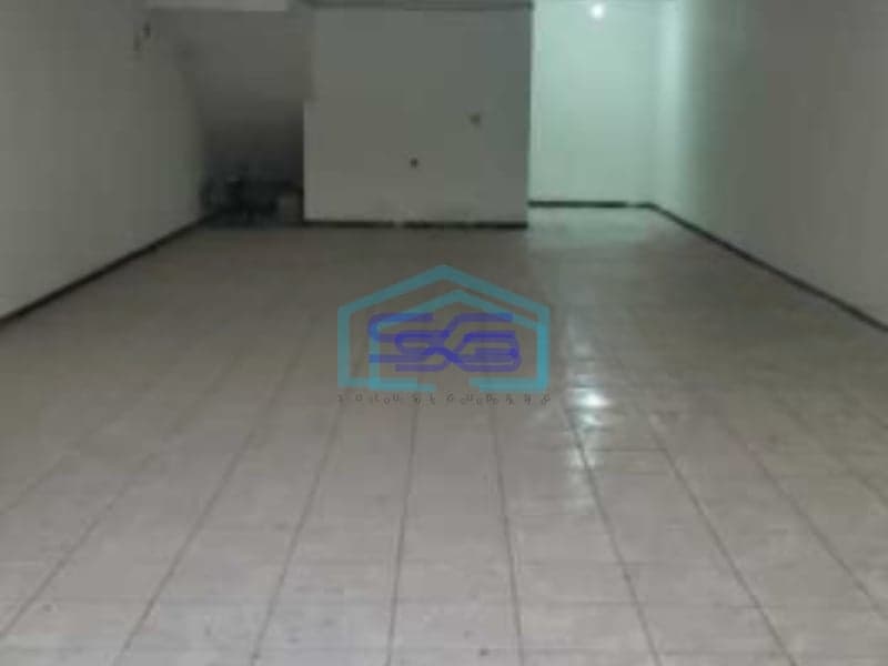 Disewakan Ruko 3 Lantai Luas Tanah  100 m² Lokasi di Jakarta Utara