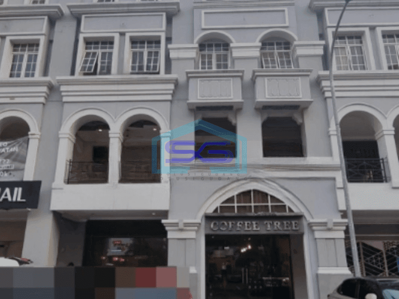 Dijual 2 Ruko Gandeng di Kelapa Gading Jakarta Utara Luas Bangunan 200 m²