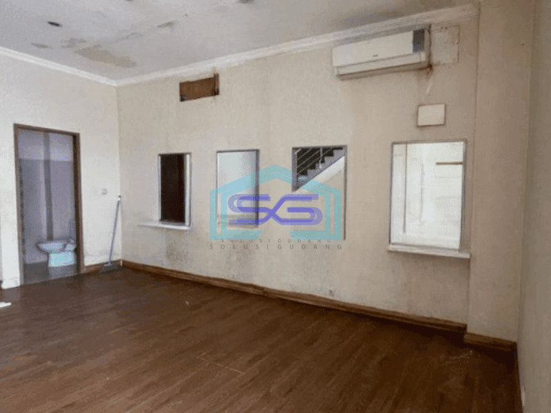 Dijual Ruko Lokasi Strategis di CIcibuar Bekasi Luas Bangunan 105 m²