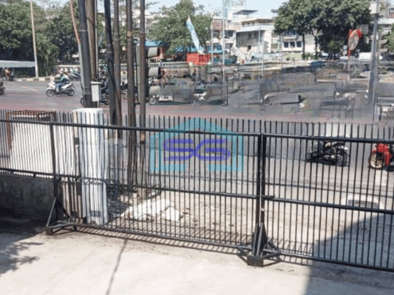 Dijual Gedung Perkantoran Lokasi Strategis di Jalan Raya Gunung Sahari Jakarta Pusat Luas Bangunan 650 m²