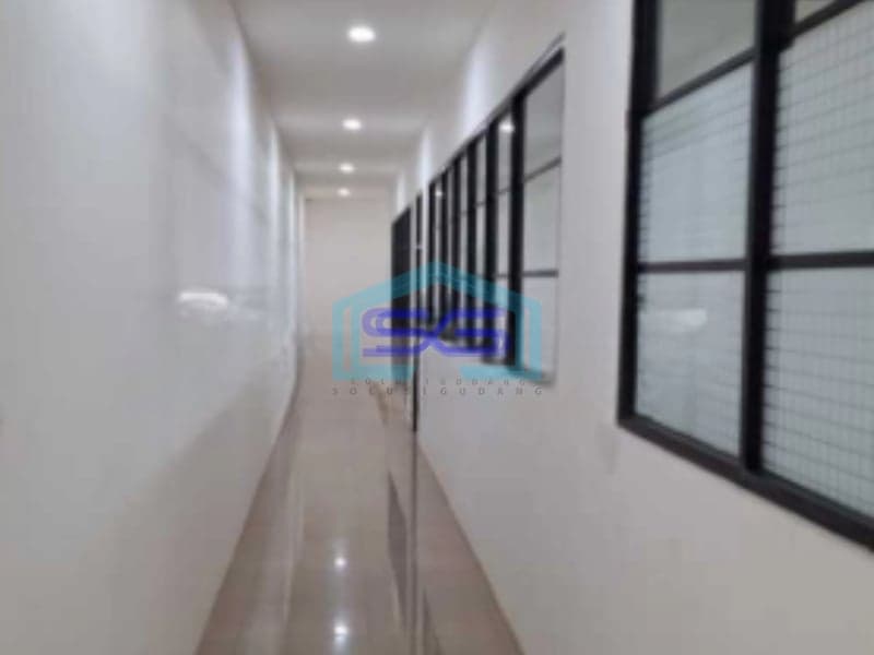 Disewakan Gudang 2 Lantai Epoxy Kawasan Blessindo Legok Tangerang LB 720m2