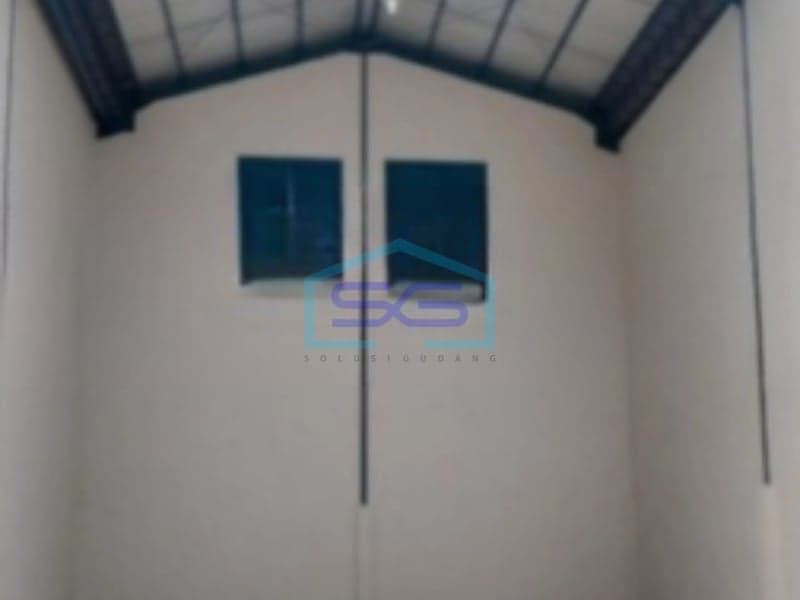Disewakan Gudang Luas Bangunan 200 m² Akses Container Lokasi Tangerang