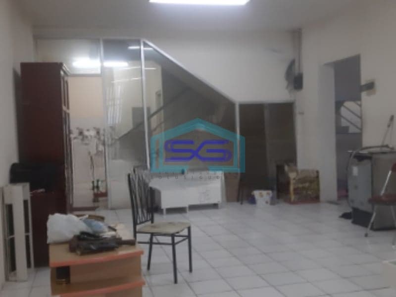 Disewakan Ruko Luas Tanah 153 m2 Lokasi di Grogol Jakarta Barat