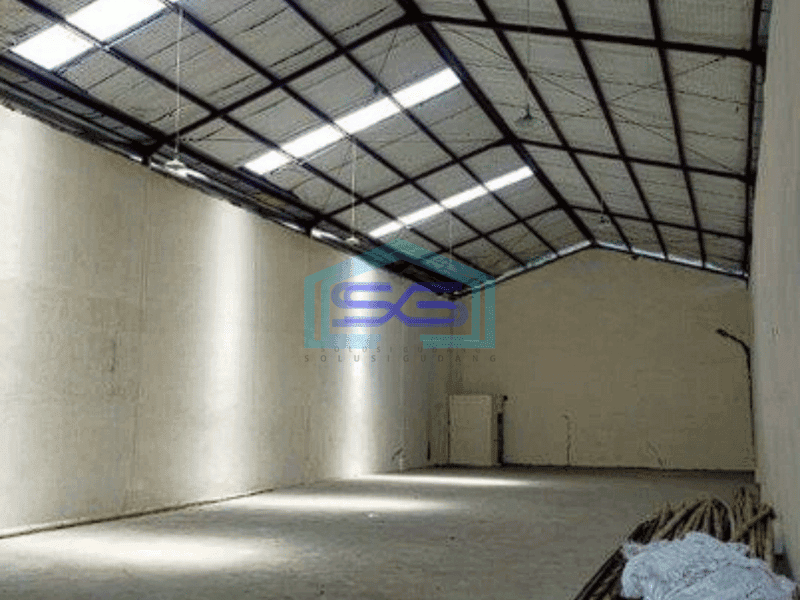 Disewakan Gudang 300m2 di Kolongan Cocok Buat Ekspedisi Logistik Cargo Minahasa