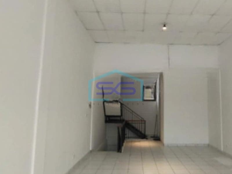 For Rent 2-Story Shophouse 150 m² Building Area in Bandung, West Java