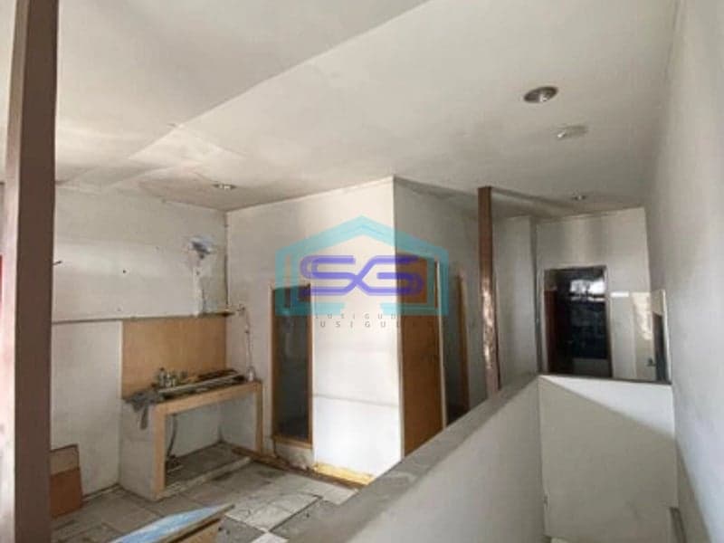 Disewakan Ruko Ex Bank di Cawang Jakarta Timur Luas Bangunan 240m2