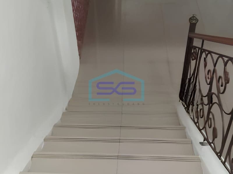 Commercial Space for Rent Strategic Location on Jl BKR Wing Bandung Tengah, Building Area 500 sqm