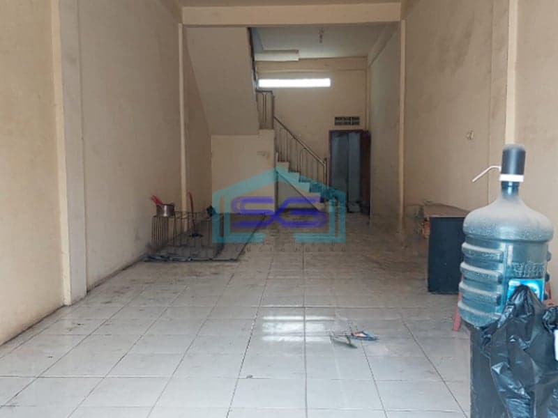 Dijual Ruko Pusat Bisnis di Lokasi Strategis 3 Lantai di Betung KM 14 Palembang LB 200m2