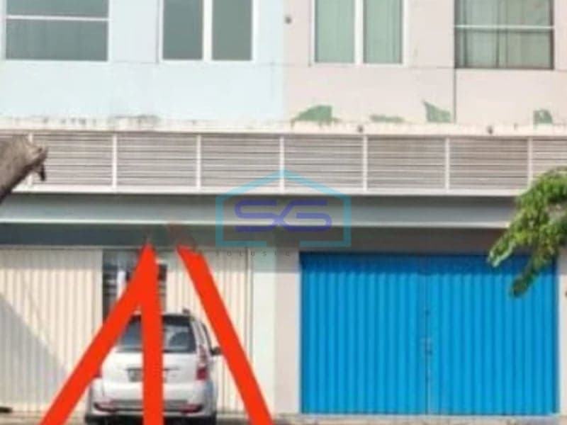 Ready to Use Shophouse for Sale in BSD Malibu Serpong, Tangerang Building Area 150 m²