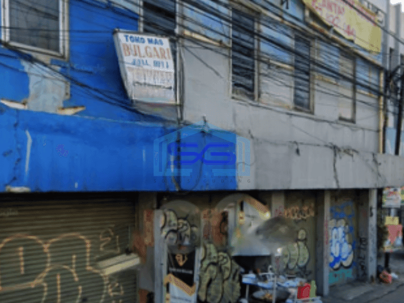 Disewakan Ruko 3 Lantai Depan Pasar Ciputat Tangerang selatan Luas tanah 52m2