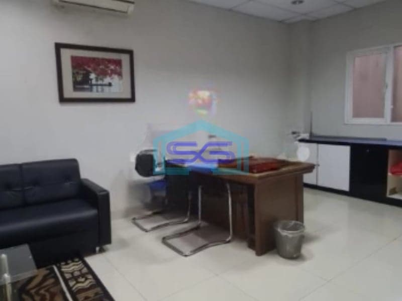 Disewakan Gedung Ruang Usaha Ex Showroom Mobil Di Depok Luas Bangunan 3000m2