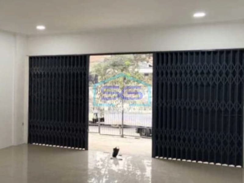 Disewakan Ruko Strategis 2 Lantai di Rendeng, Bandung, Jawa Barat
