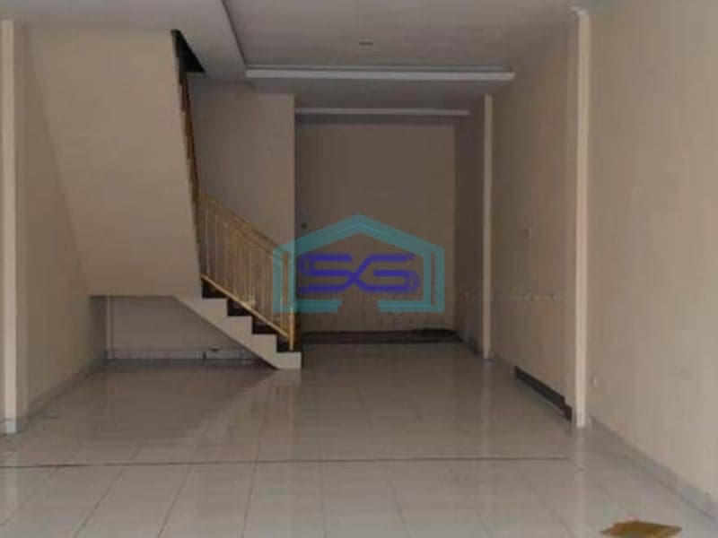 Disewakan Ruko Baru Renovasi 2,5 Lantai di Kemang Jakarta Selatan