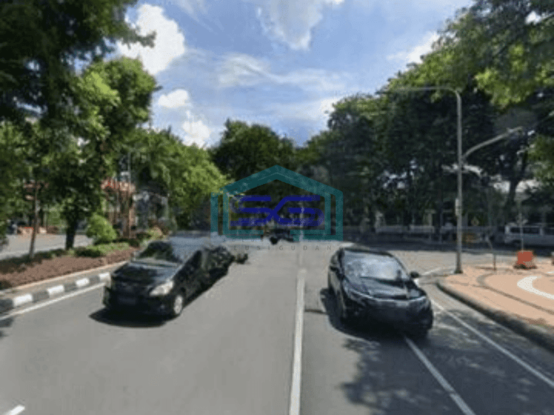 Dijual Bangunan Hook Area Komersial di Raya Darmo, Pusat Kota Surabaya