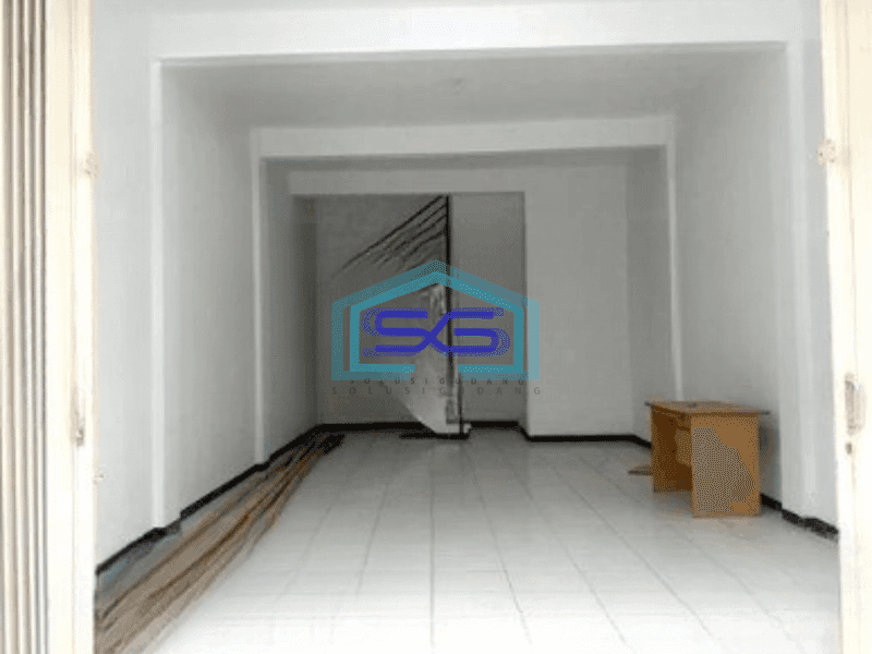 Disewakan Ruko 2 Lantai Luas Bangunan  106 m² di Klojen Malang Lokasi Strategis