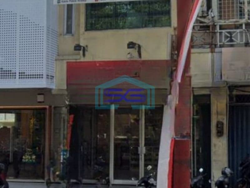 Disewakan Ruko Luas Bangunan  300 m² Loaksi Taman Palem Jakarta Barat