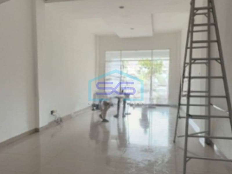 Ready to Use Shophouse for Rent at Golf Island Rgie PIK, North Jakarta, Building Area 200 m²