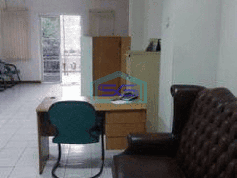 Disewakan Murah Dan Bagus Ruko 4 Lantai Luas 964 m² Akses 2mobil di Menteng Jakarta Pusat