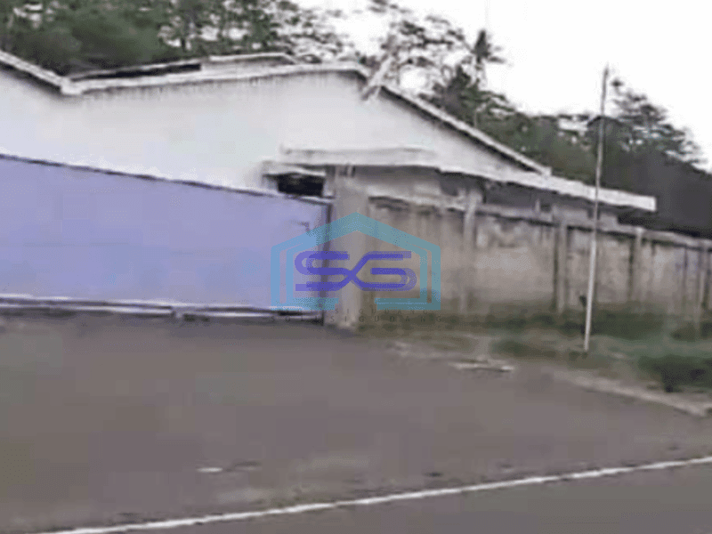 Dijual Gudang pabrik plywood lokasi Temanggung luas 18448m2