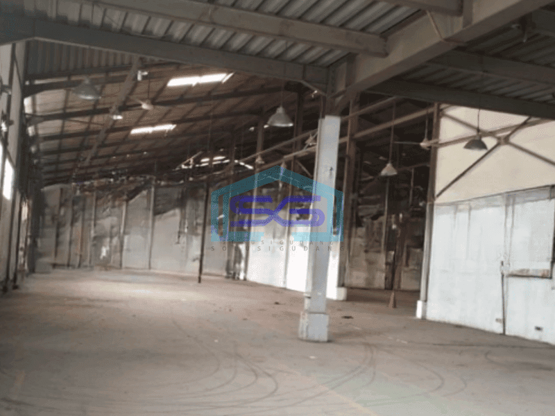 Disewakan Pabrik di Jalan Utama Jati Uwung Tangerang Luas Bangunan  6051 m²
