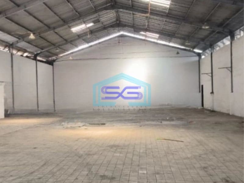 Disewakan Gudang Luas Tanah 1100 m² Lokasi Bebas Banjir Siap Huni di Tangerang