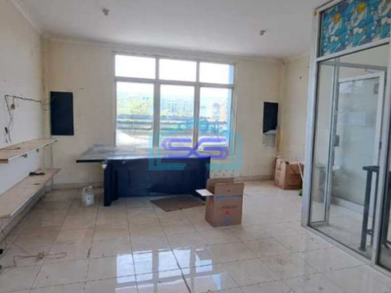 Disewakan Ruko Bangunan 3 Lantai Di Harapan Indah Bekasi LB 240m2