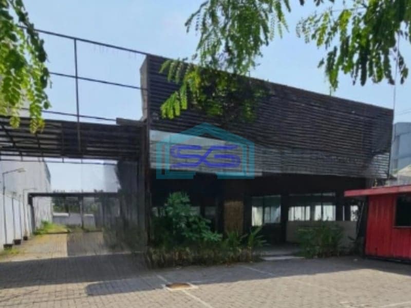 Disewakan Ruko di Arief Rahmat Hakim Surabaya LB 500m2 Bagus HGB