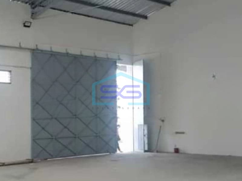 Disewakan Gudang Luas Bangunan 400 m² Kondisi Bagus di Surakarta