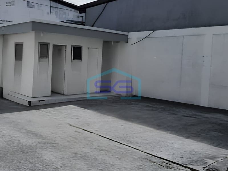 For Rent Spacious Warehouse Land 300 sqm 3 Floors Located in North Jakarta