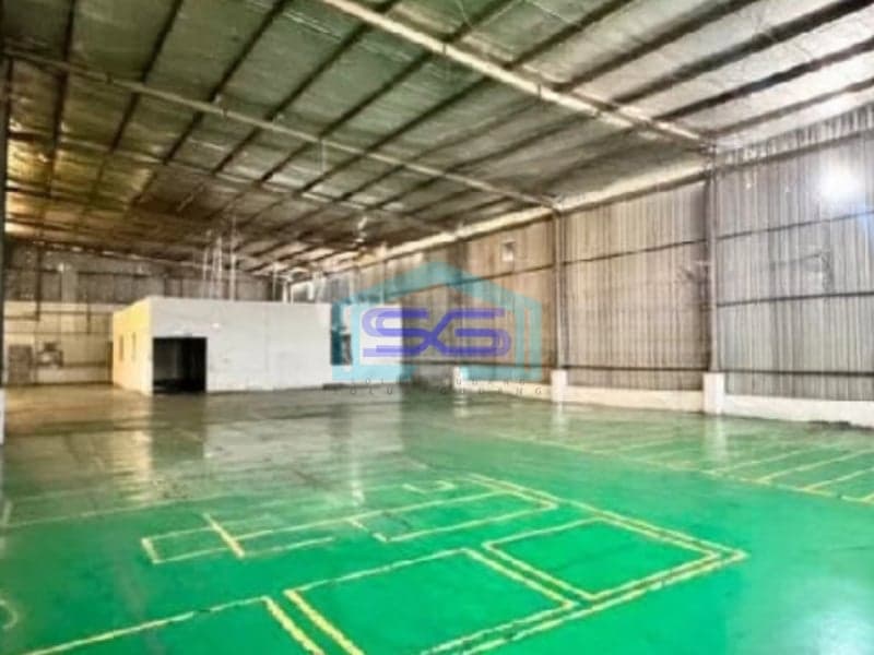 Dijual Gudang Ada Crane di Kawasan Industri Jababeka Cikarang Bekasi Luas Tanah 2720m2