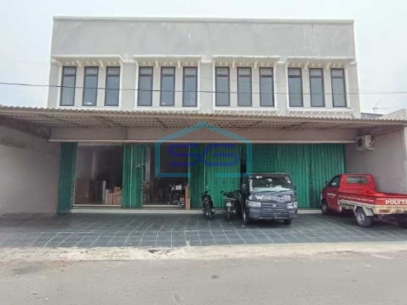 Disewakan 2 Ruko Gandeng Bangunan Baru Gres di Bekasi Timur LB 360m2