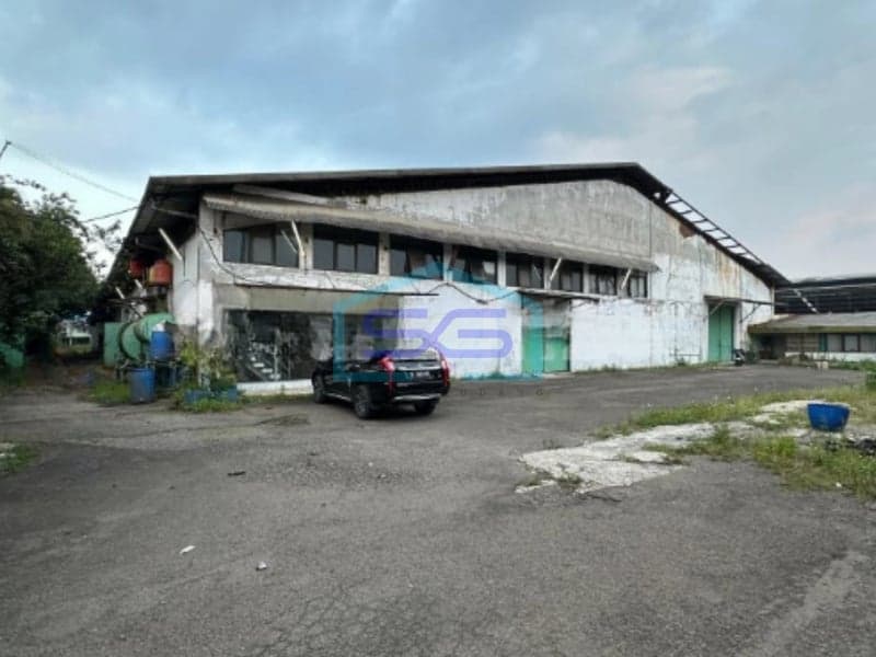 Disewakan Gudang / Pabrik+Kantor di Cibaligo Cimahi dekat Tol Luas Bangunan 6500 m²