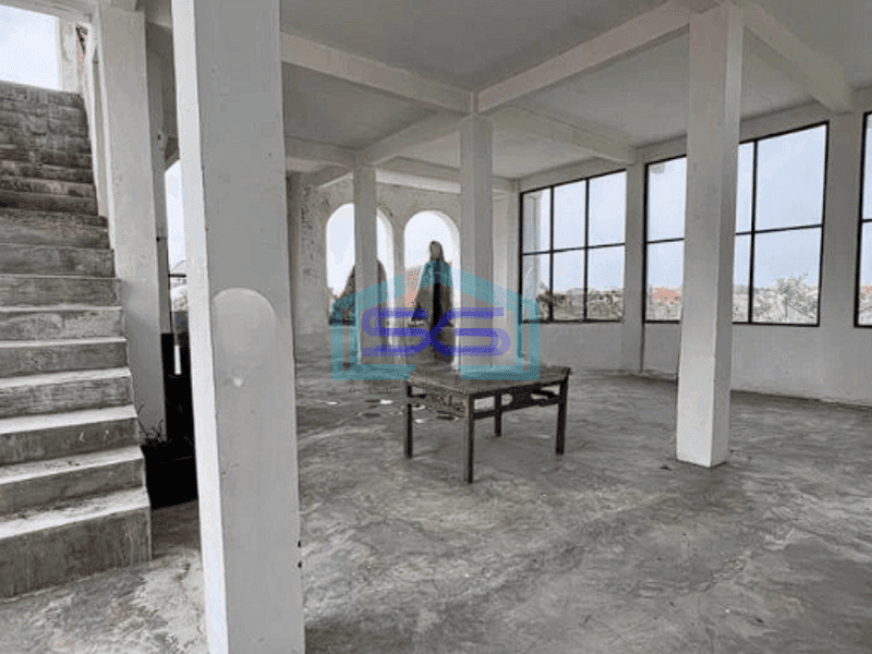 Disewakan Ruang Usaha Bangunan Permanen Kerobokan Kelod Bali Badung LB 650m2