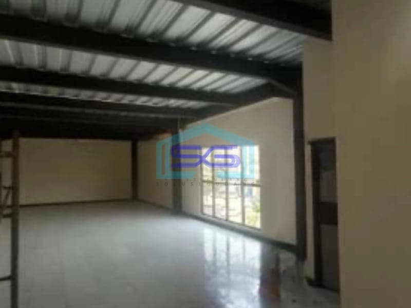 Disewakan Pabrik Baru Renovasi Bagus Siap Huni di Cikarang Bekasi LB 1127m2