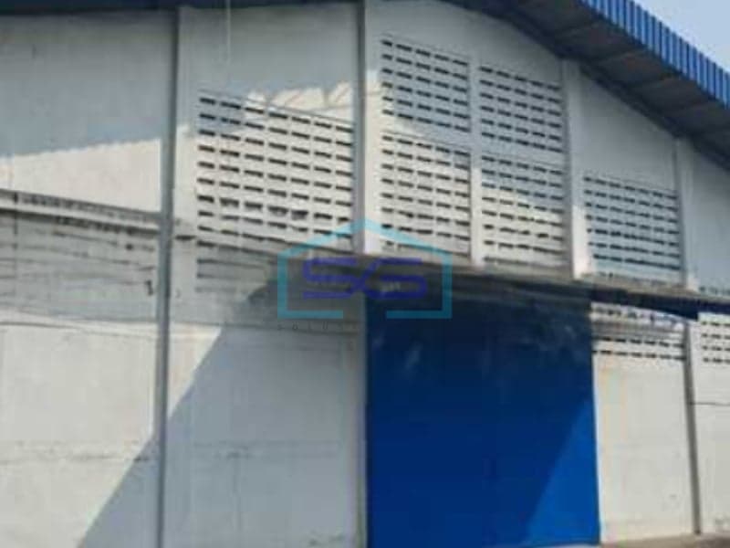 Warehouse for Rent with Office Space Building Area 2400 sqm 1 Floor Located in Sidoarjo East Java