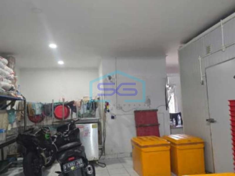 3-Story Shophouse for Sale 200 sqm Building Area in Poris Tangerang