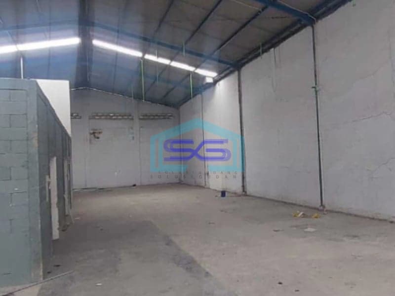 Disewakan Gudang Harga Terjangkau Lokasi di Meruya Jakarta Barat LB 800m2