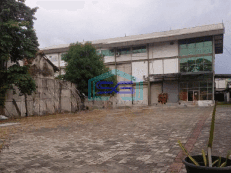 Disewakan Gudang Siap Pakai Ada Kantor Luas Bangunan 2800 m² di Kapuk Jakarta Utara
