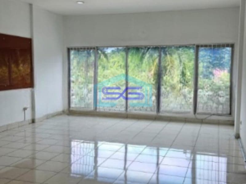 Disewakan Ruko Luas Bangunan  250 m² Lokasi di Jakarta Utara