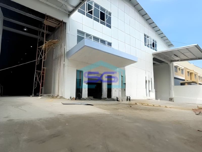 Disewakan Gudang Delta Silicon Lippo Gudang Dengan Loading Dock di Cikarang Selatan Bekasi LB 2311m2