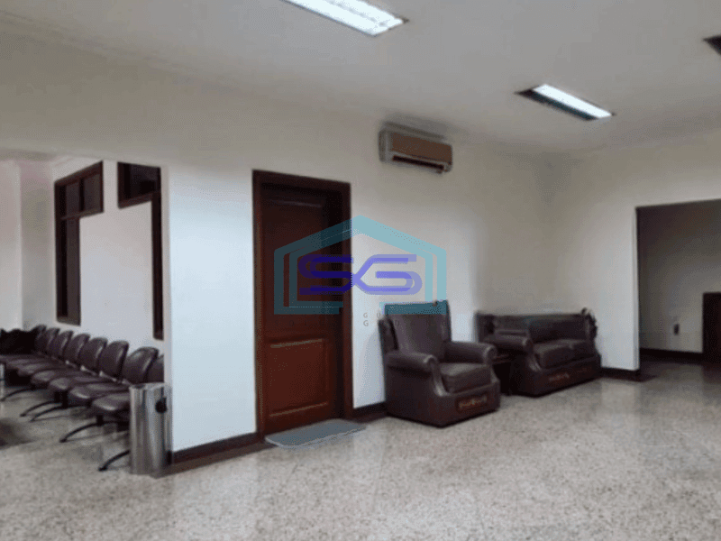 Dijual Gudang Turun Harga Luas Bangunan 725 m² di Kebayoran Baru Jakarta Selatan