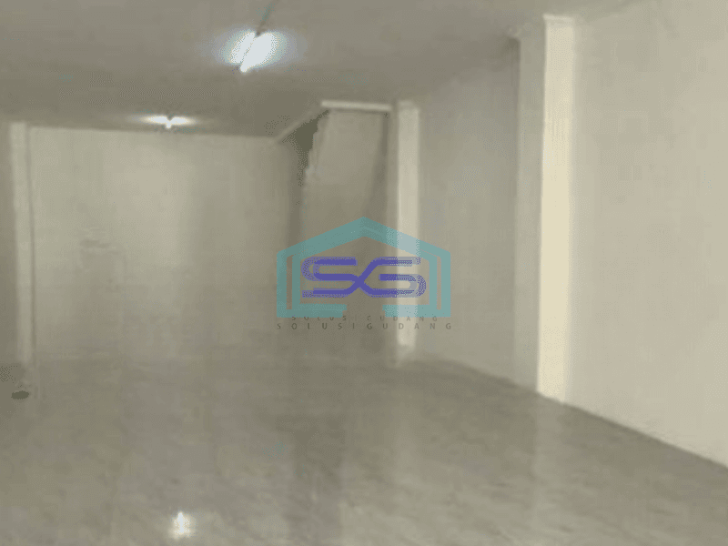 Disewakan Ruko di Pangeran Jayakarta Jakarta Pusat Luas Tanah  137 m²