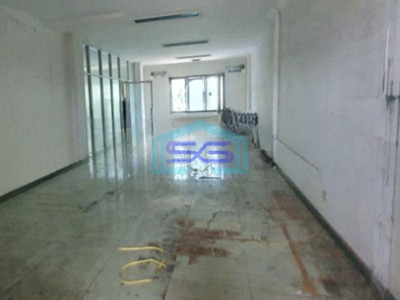 Disewakan Ruko Luas Tanah  150 m² Lokasi di Pluit Jakarta Utara