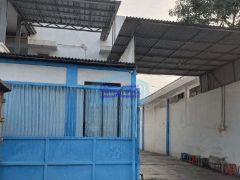 Disewakan Gudang Ada Kantor Luas Bangunan  500 m² di Duri Kosambi Jakarta Barat